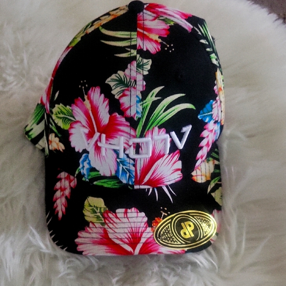 dP Hawian Flower Floral Hat
